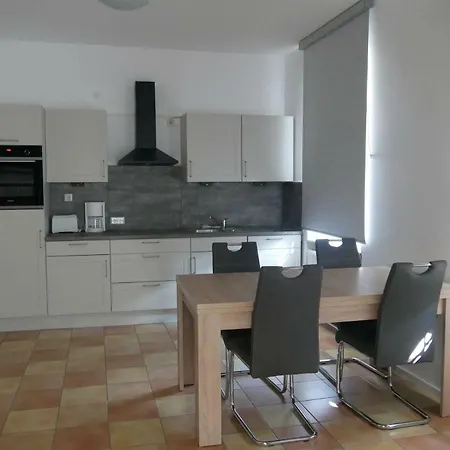 Ferienwohnung Am Deich Apartment *